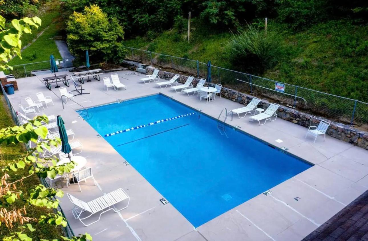 Bearadise Retreat At English Mountain Condo Sevierville Εξωτερικό φωτογραφία
